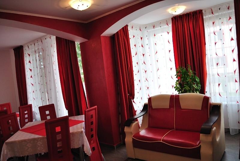 Pensiunea D&D Fagaras Ngoại thất bức ảnh